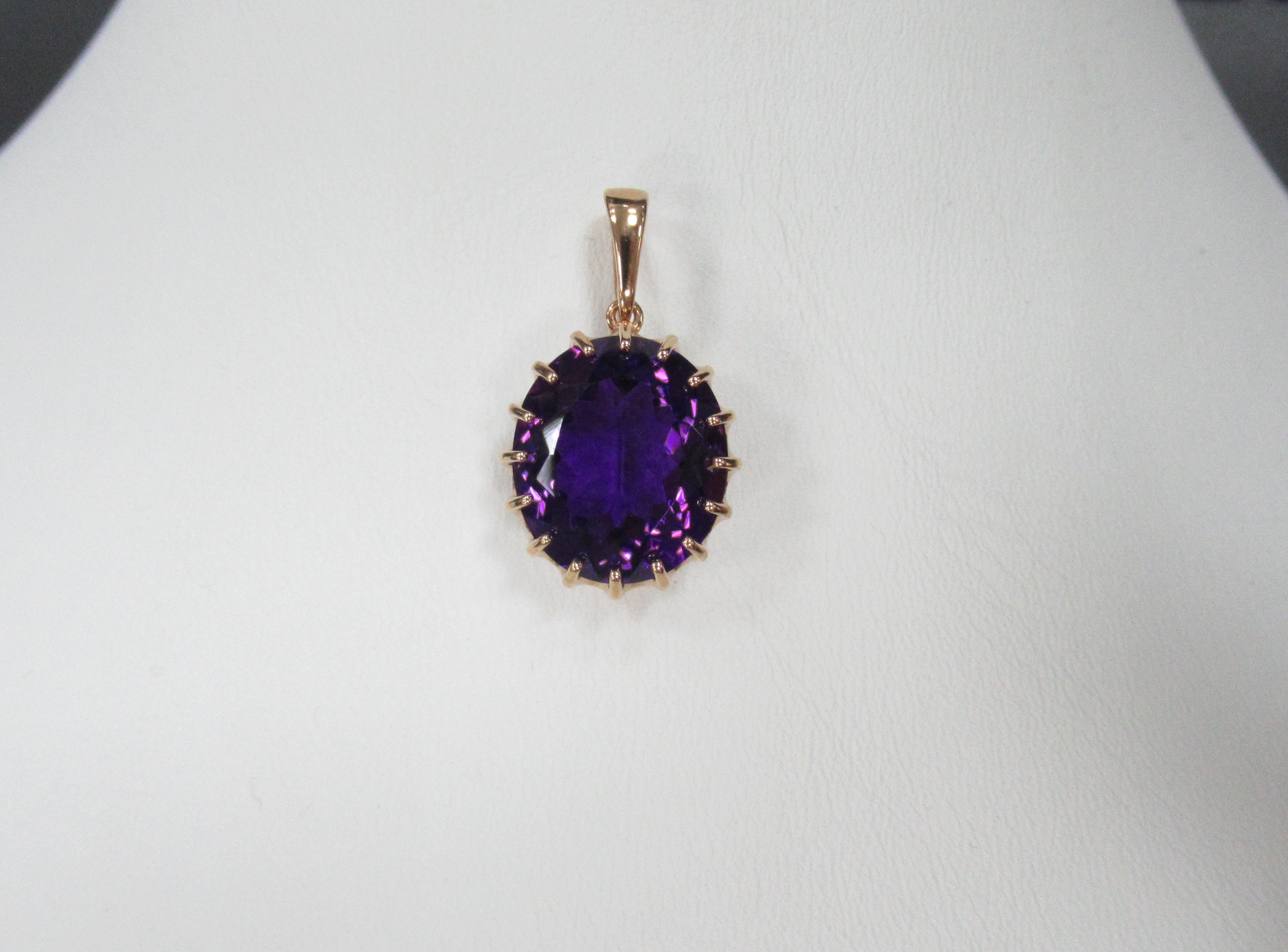 Серебряная подвеска с аметистом